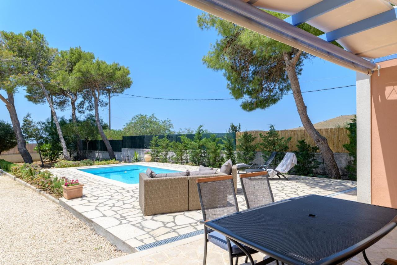 Villa Ponderosa Lixouri Exterior foto
